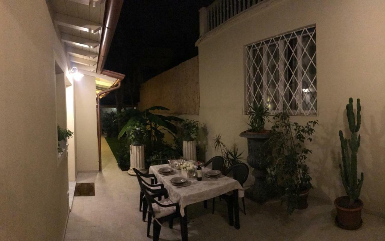 شقة La Casa Di Anna فياريجيو المظهر الخارجي الصورة